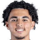 معاذ الفانيس