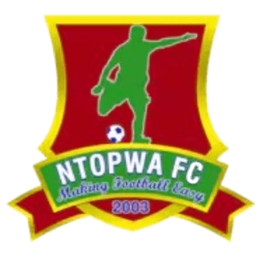 कुकोमा एनटोपवा (महिला)