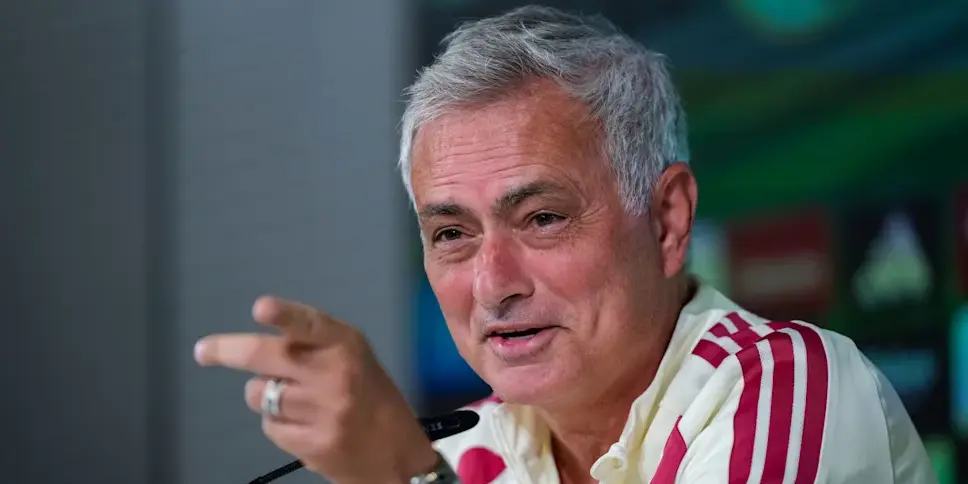 José Mourinho responde às vaias e à vitória por 4-1 sobre a Real Sociedad: Preferia que Kylian Mbappé marcasse menos golos e ajudasse a equipa a ganhar troféus