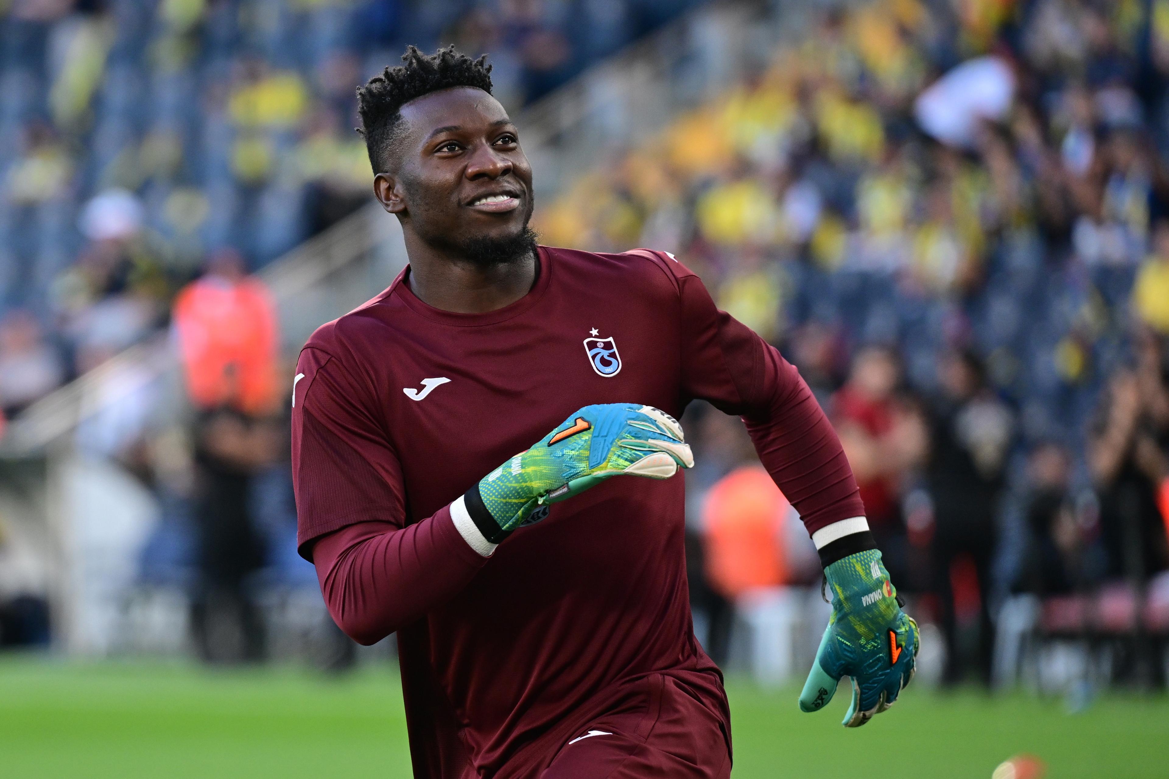 Lee Sharpe: Onana Won’t Return to Manchester United; Lammers Combines Van der Sar and Schmeichel