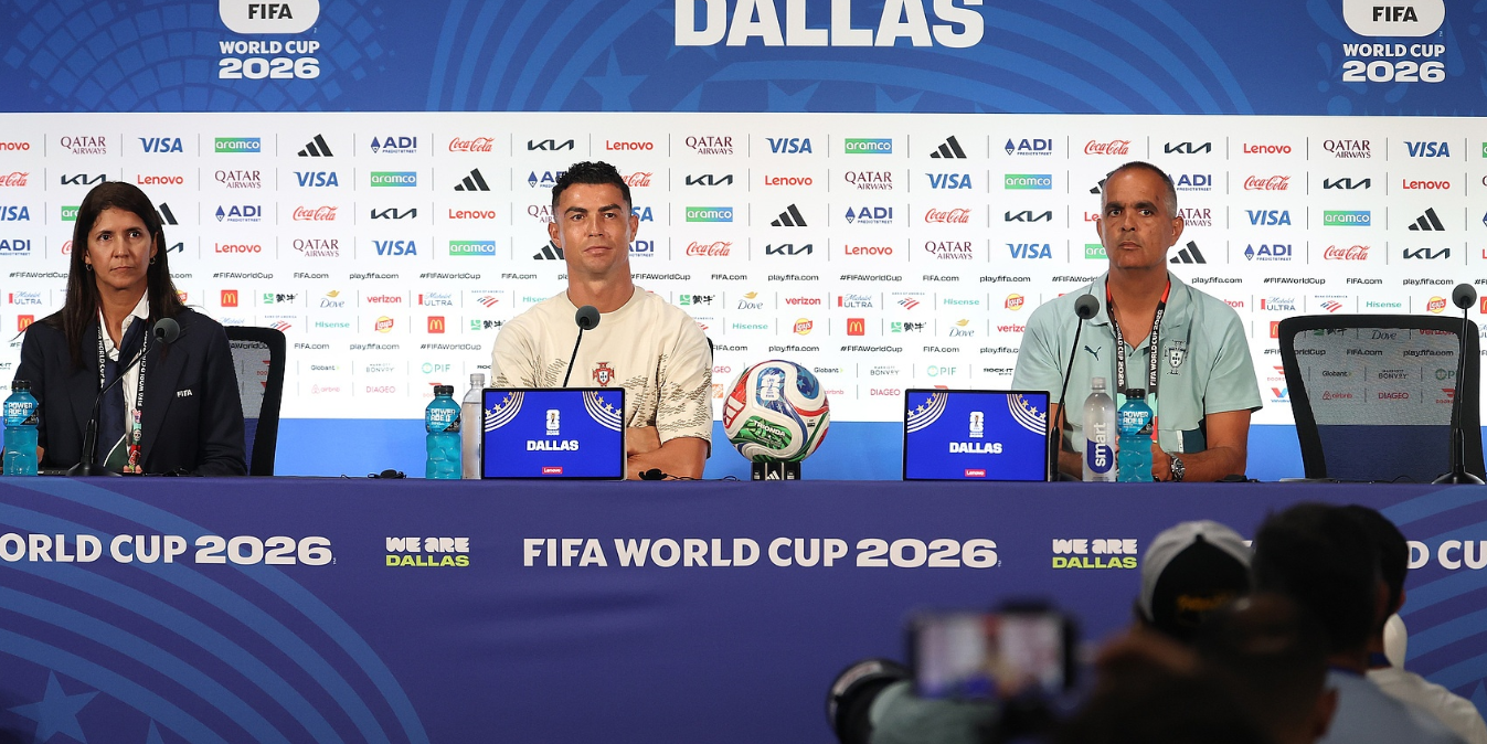 Cristiano Ronaldo: Mereka yang Mendukung Portugal Akan Selalu Bersamaku, Yang Lain Hanya Omong Kosong